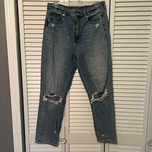 american eagle mom jeans!!
